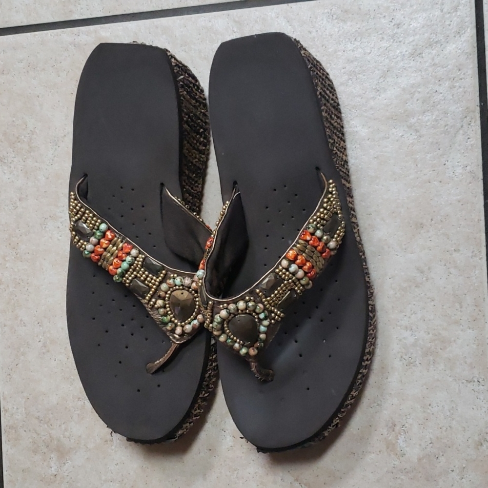 Volatile Sandals - Picture 2 of 5